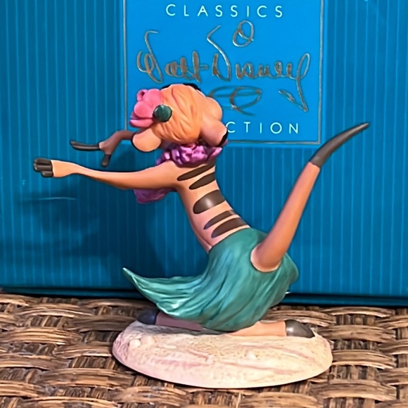 Disney The Lion King Timon Figurine Luau Scene from Movie New in box - Picture 5 of 10